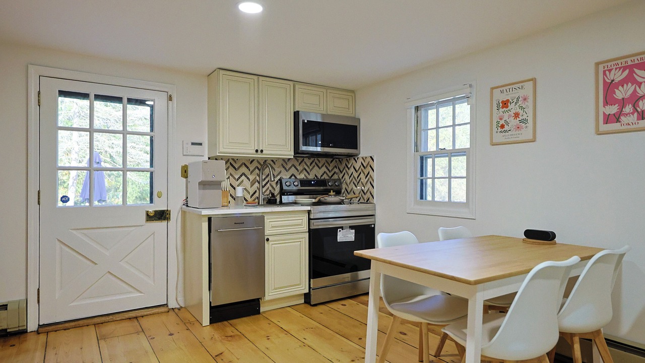 Photo of Kitchen in Glen Head