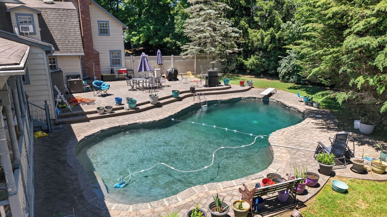 Photo of Outdoor in Glen Head