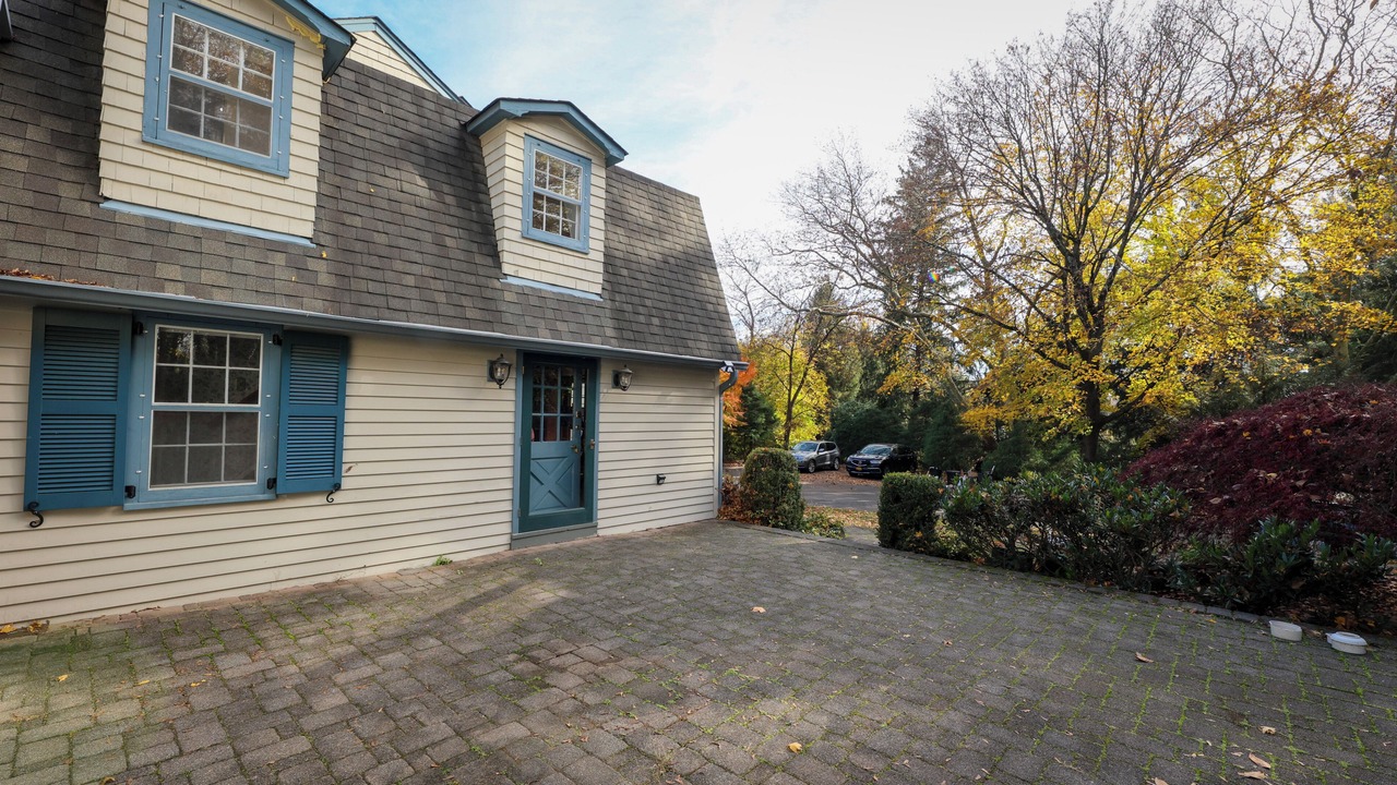 Photo of Outdoor in Glen Head