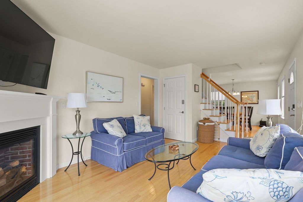 Photo of Livingroom in Wareham Center