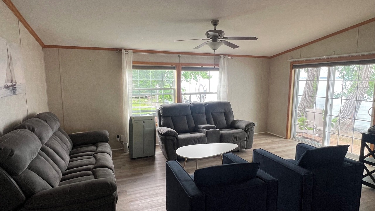 Photo of Livingroom in Franklin County