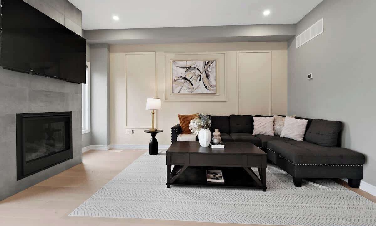 Photo of Livingroom in Niagara Falls