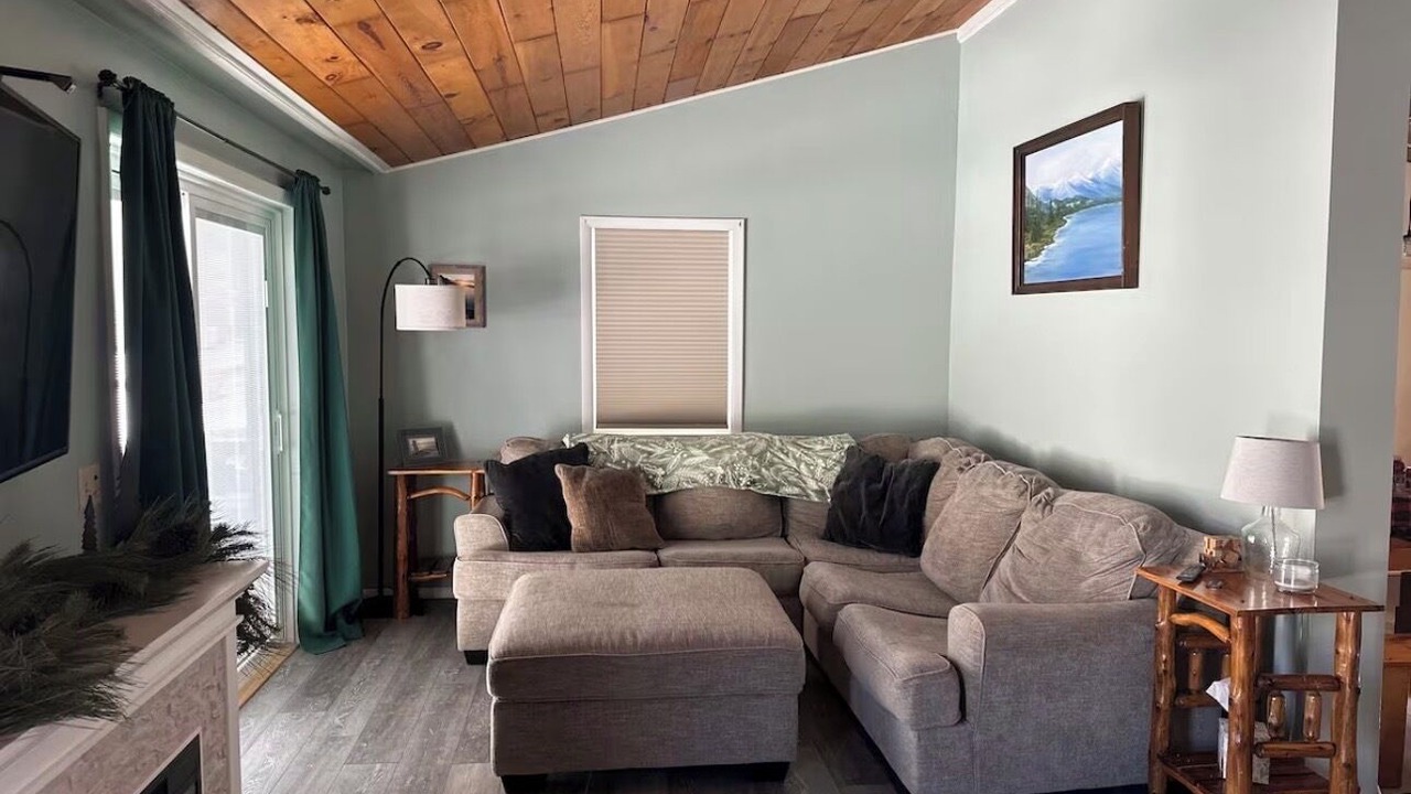 Photo of Livingroom in Oswego