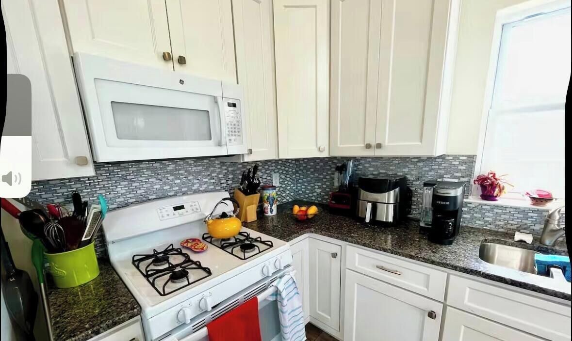 Photo of Kitchen in Mystic Island