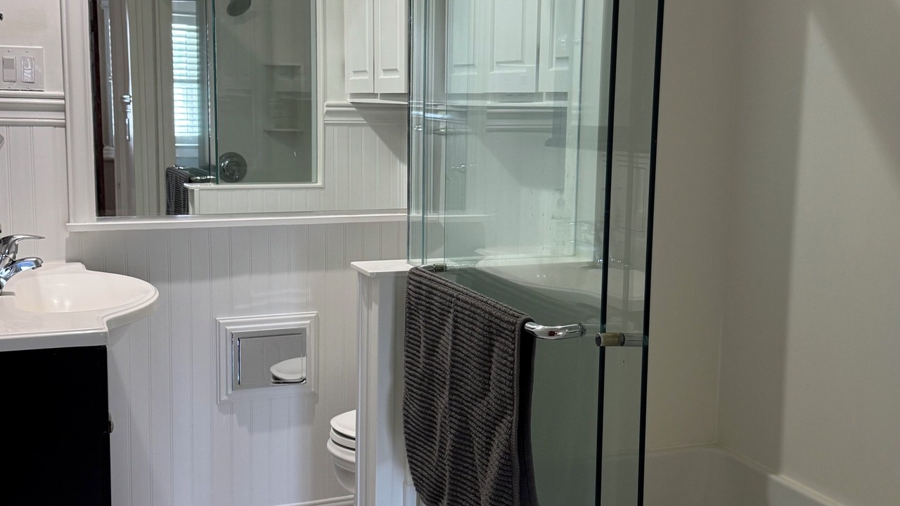 Photo of Bathroom in Avon by the Sea