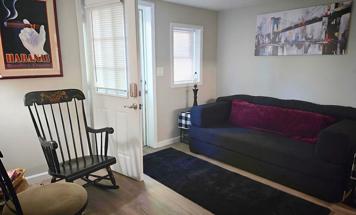 Photo of Livingroom in Lake Ronkonkoma