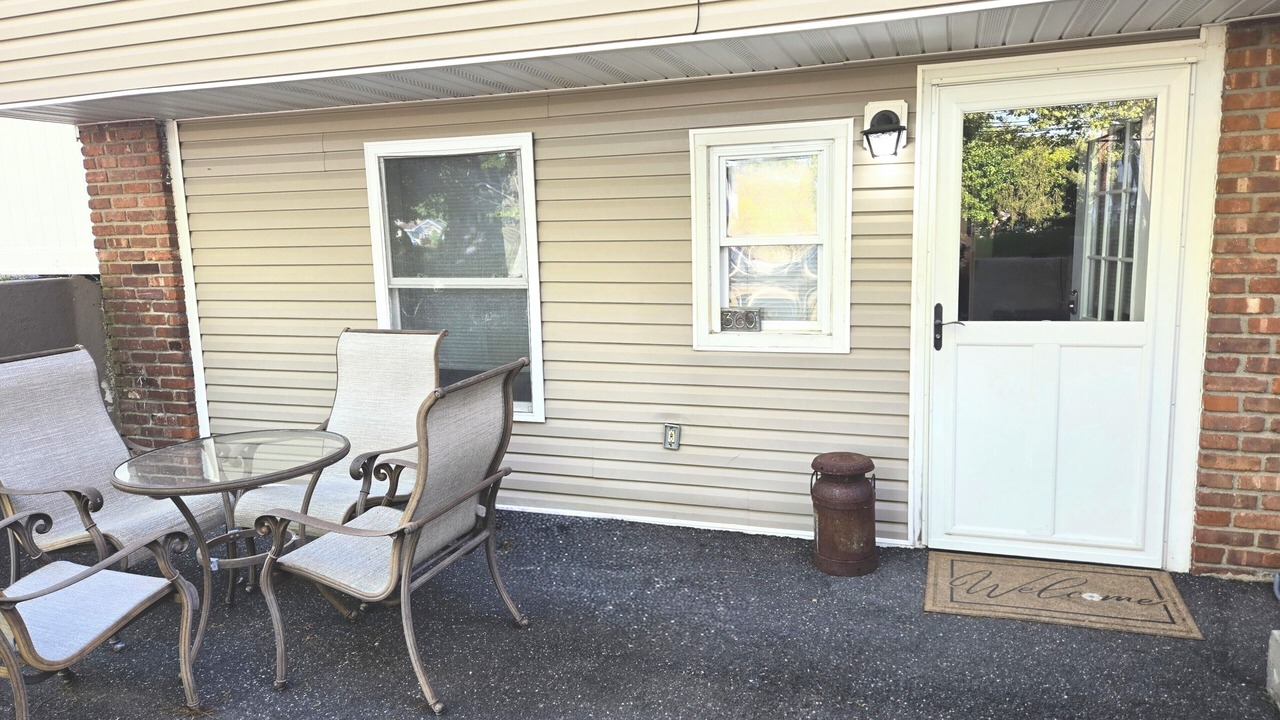 Photo of Outdoor in Lake Ronkonkoma