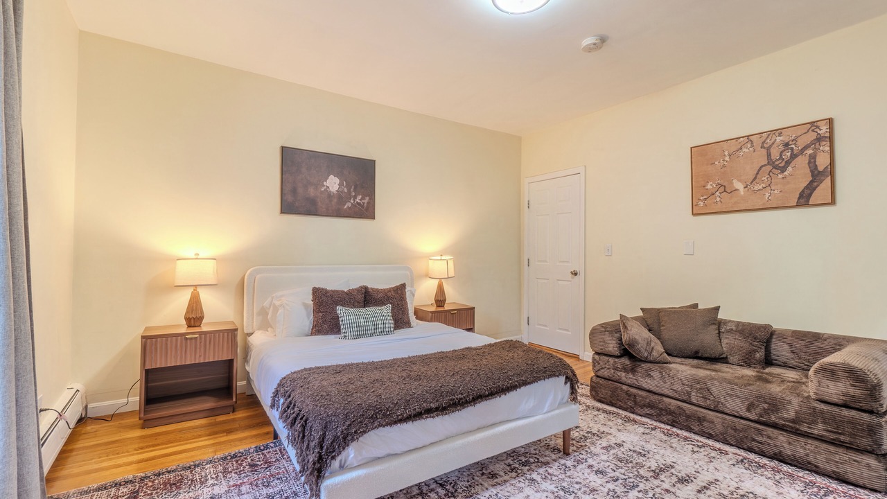 Photo of Bedroom in Everett