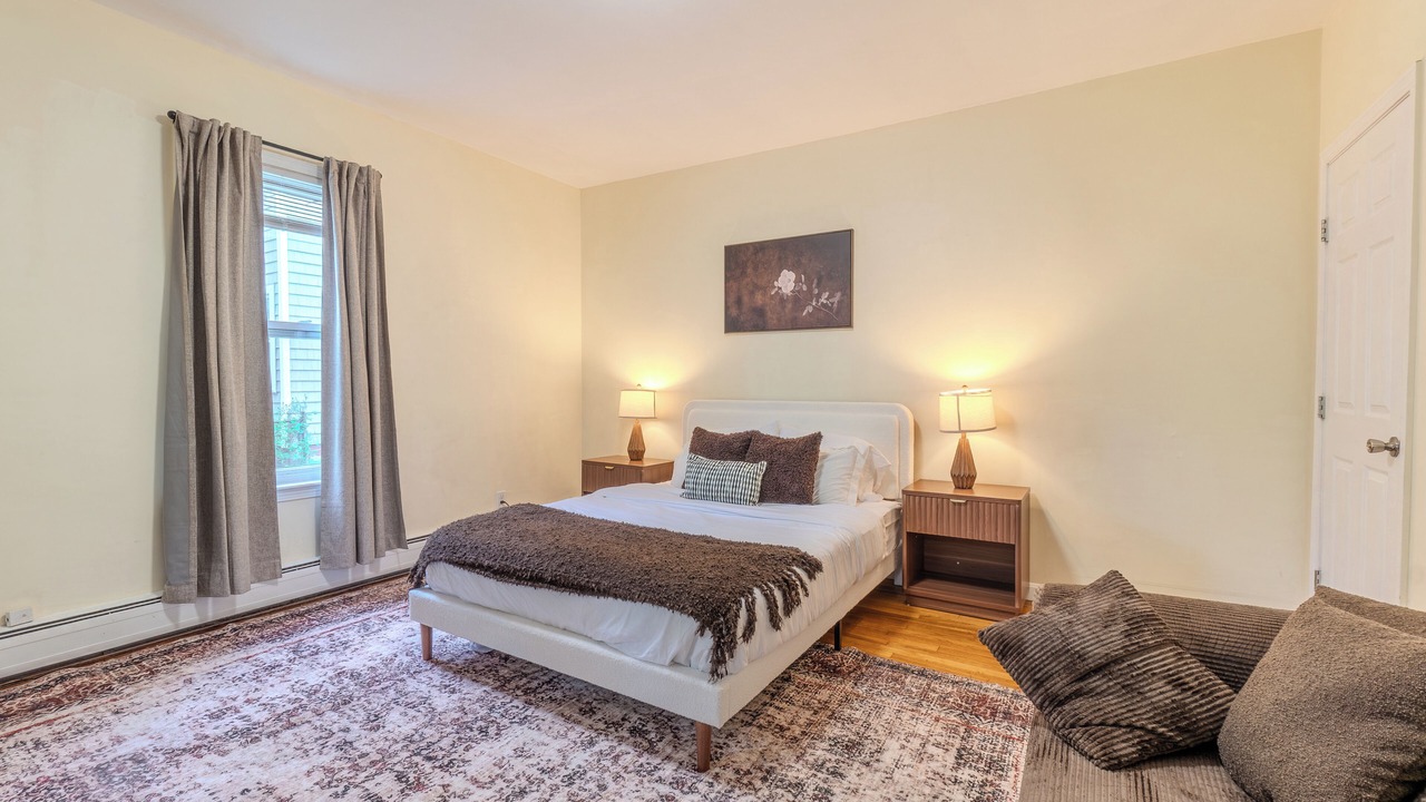 Photo of Bedroom in Everett