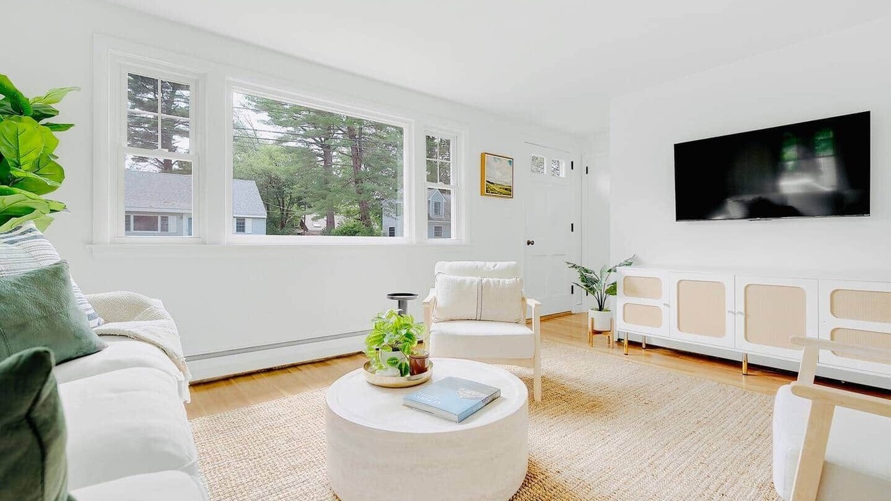 Photo of Livingroom in Yarmouth