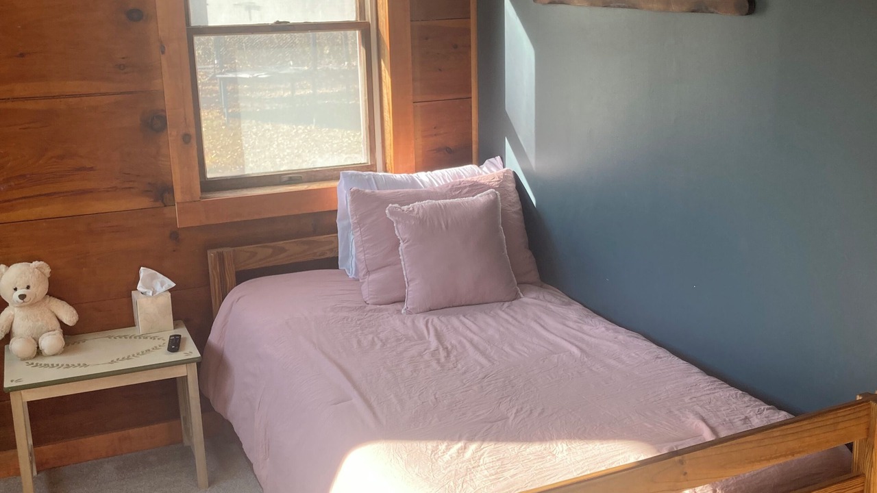 Photo of Bedroom in Royalston