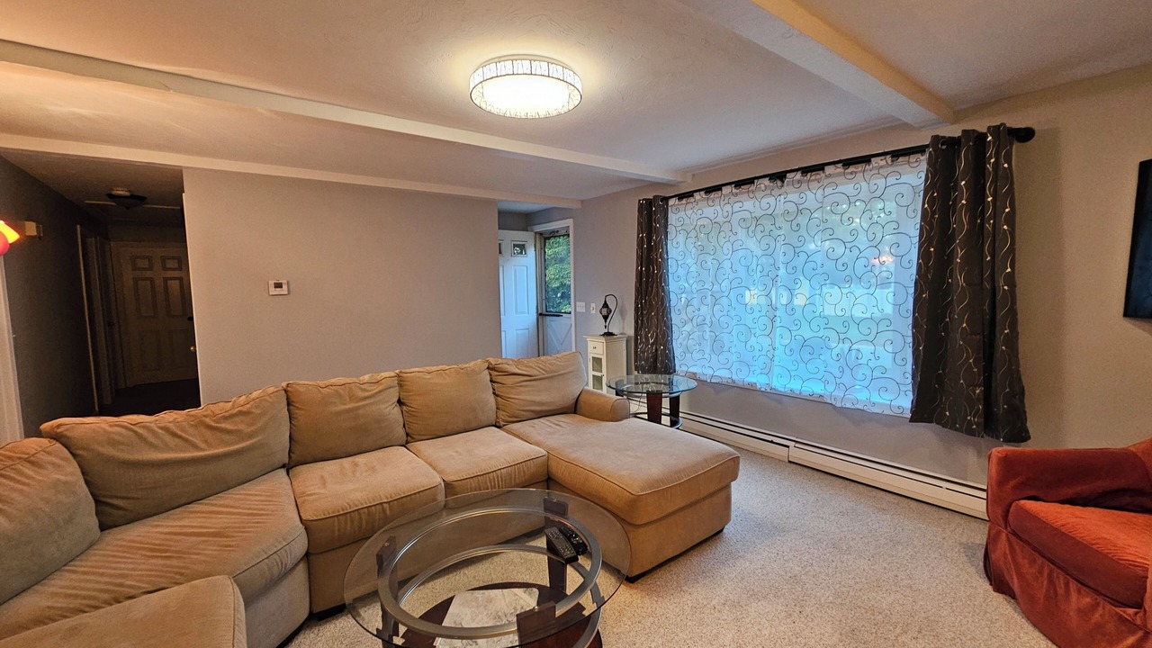 Photo of Livingroom in Bass River