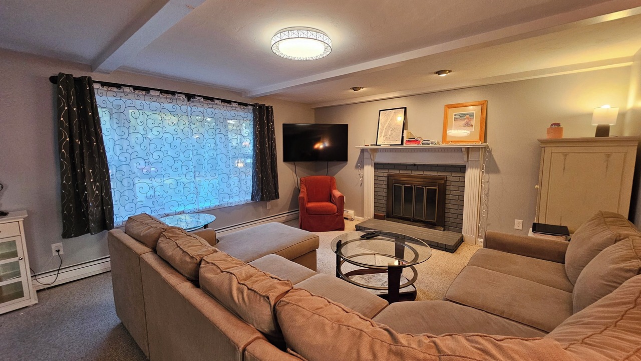 Photo of Livingroom in Bass River