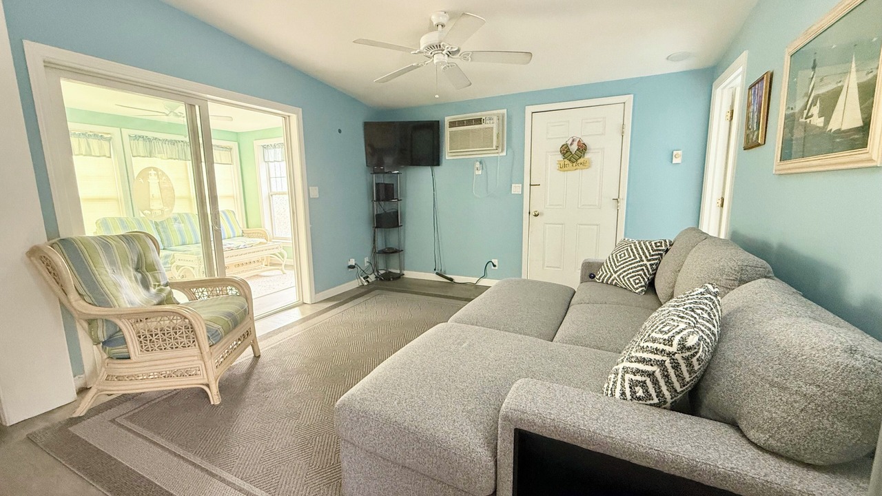 Photo of Livingroom in Ogunquit - Wells