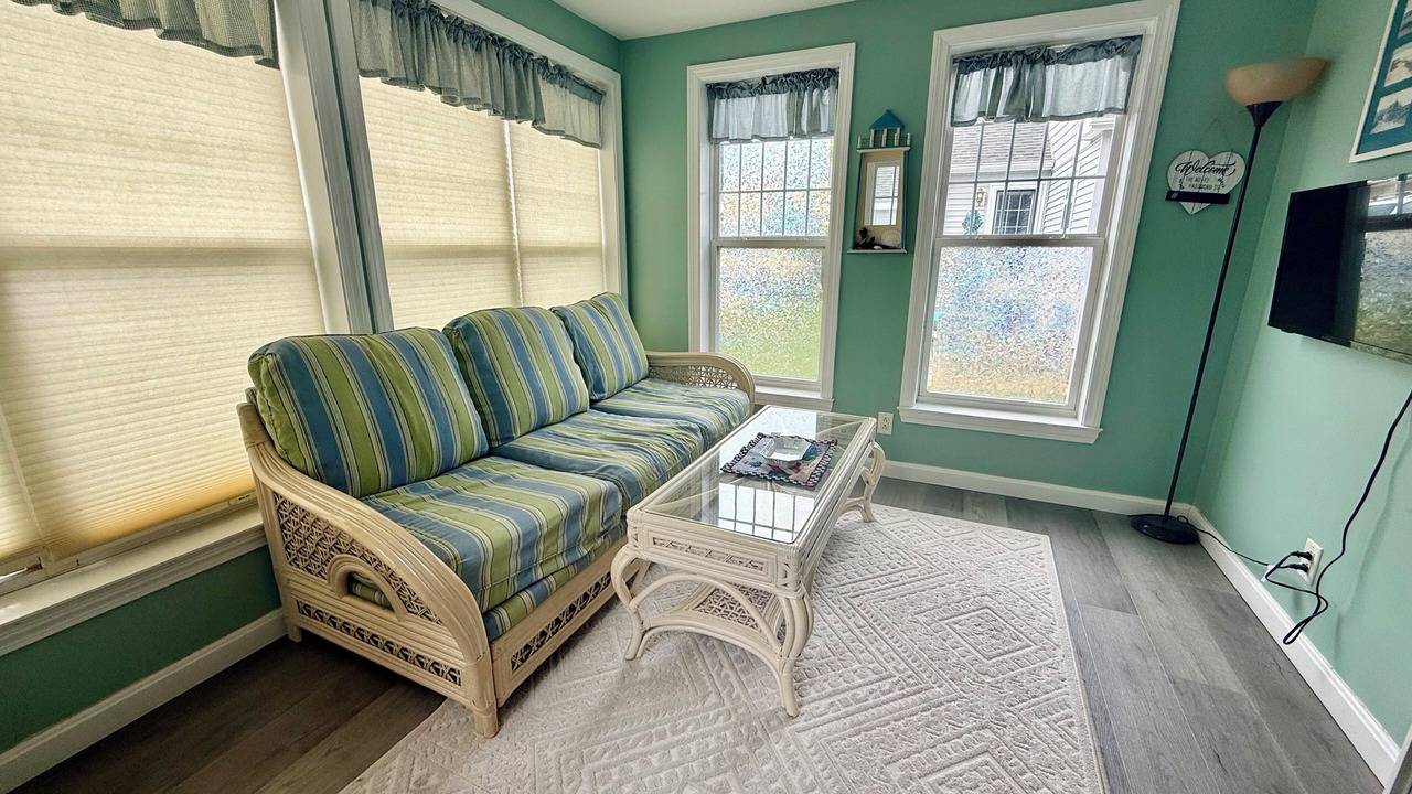 Photo of Livingroom in Ogunquit - Wells