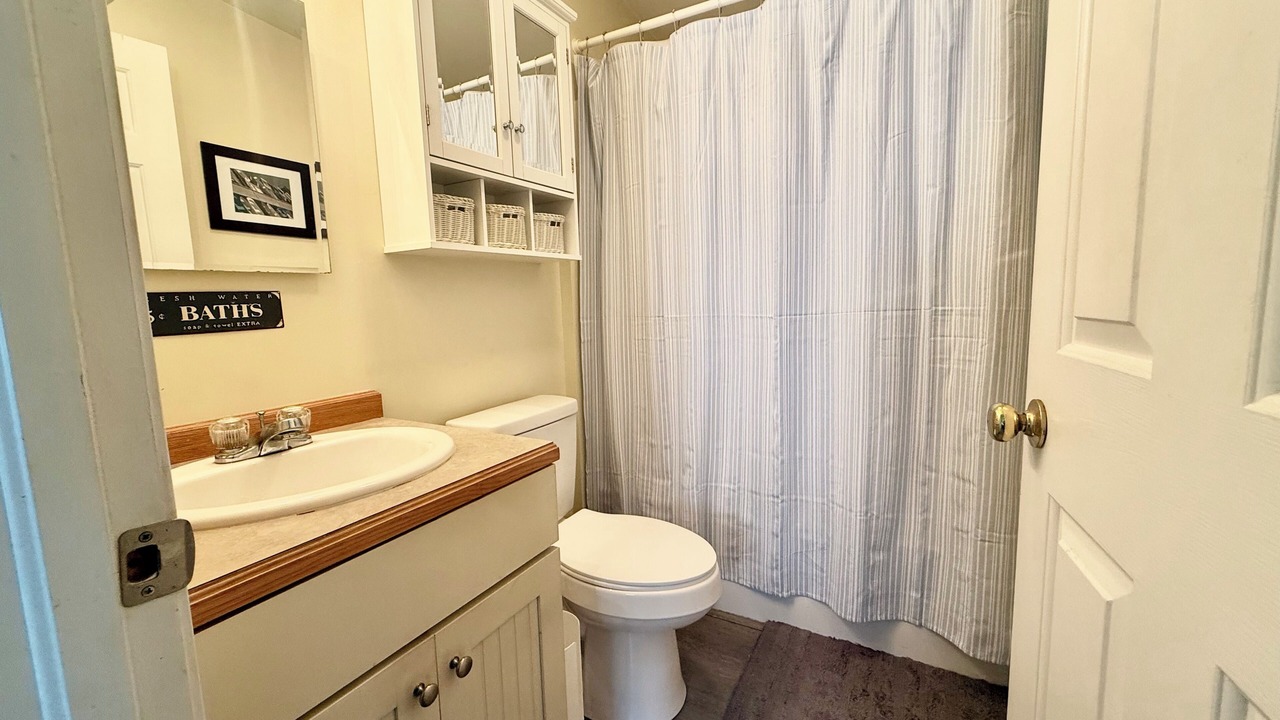 Photo of Bathroom in Ogunquit - Wells