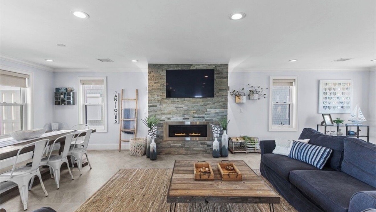 Photo of Livingroom in Brant Rock
