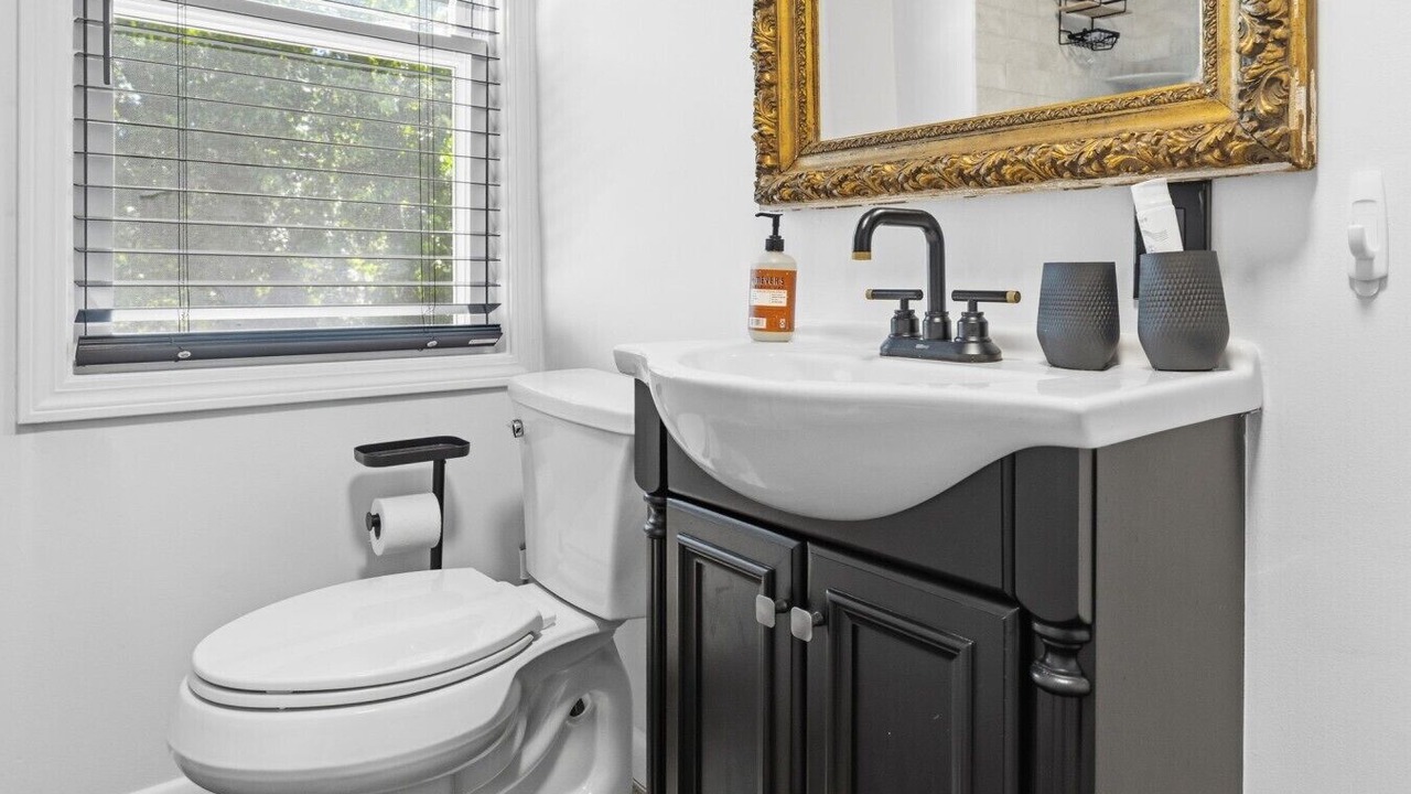 Photo of Bathroom in Silver Lane