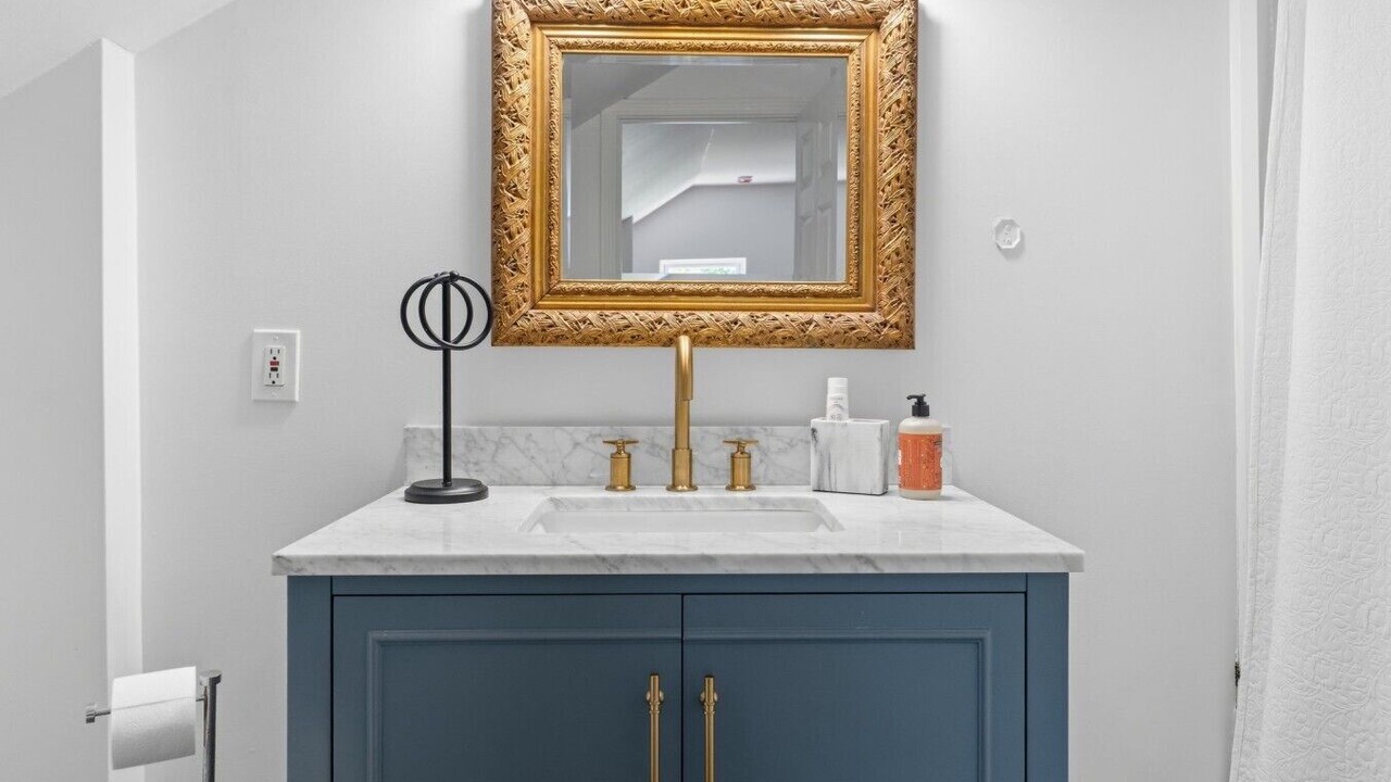 Photo of Bathroom in Silver Lane