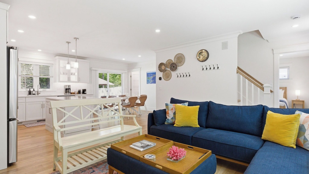 Photo of Livingroom in East Falmouth