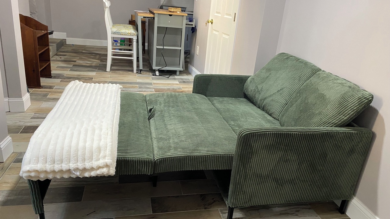 Photo of Livingroom in New London