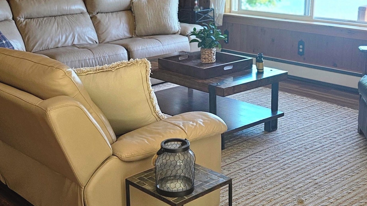 Photo of Livingroom in Raymond