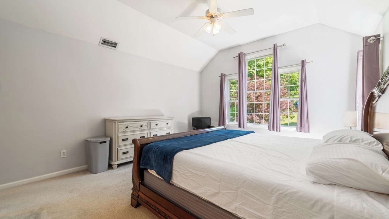 Photo of Bedroom in Gaylordsville