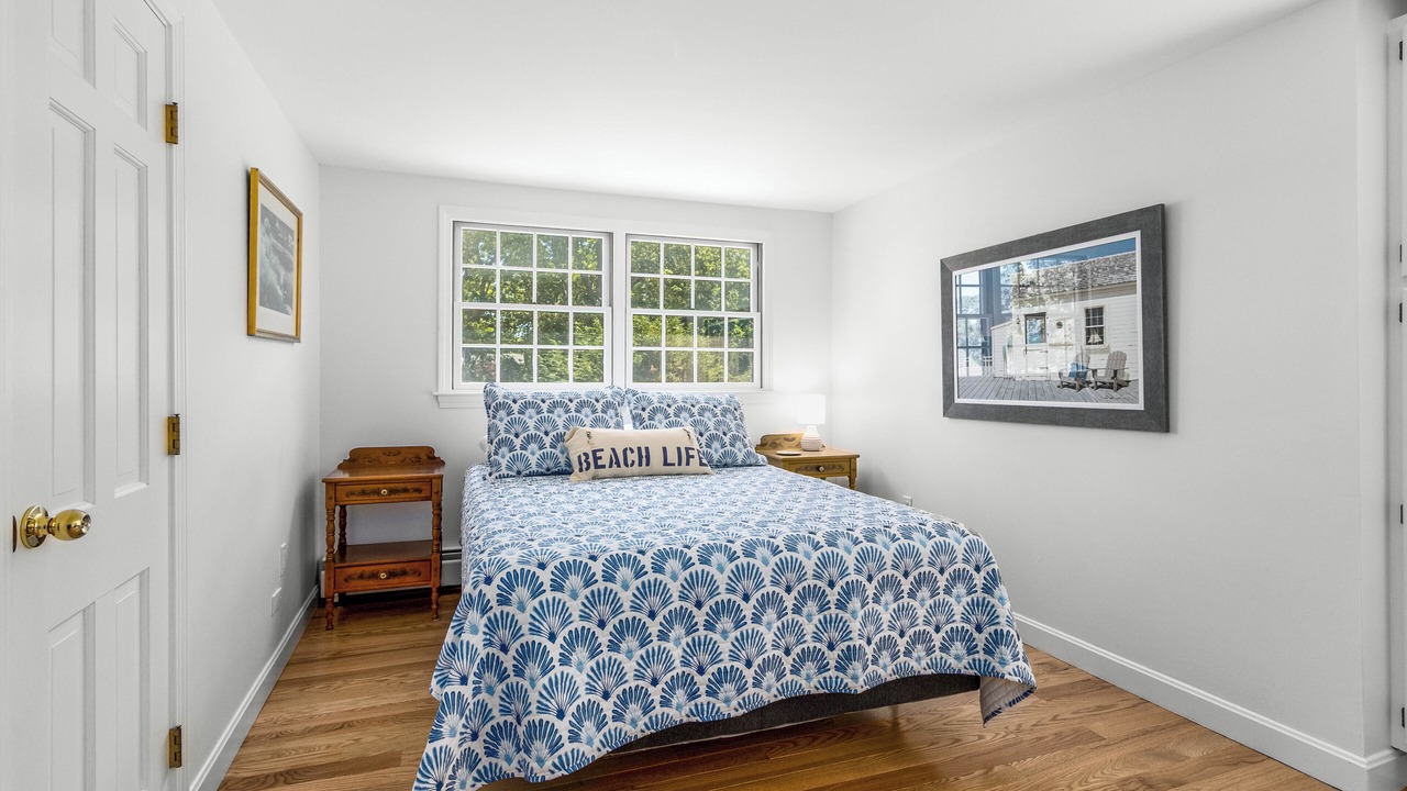 Photo of Bedroom in Falmouth Heights