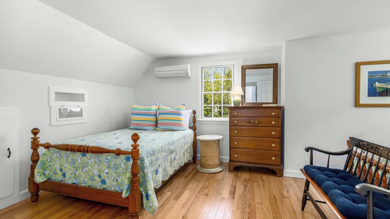 Photo of Bedroom in Falmouth Heights