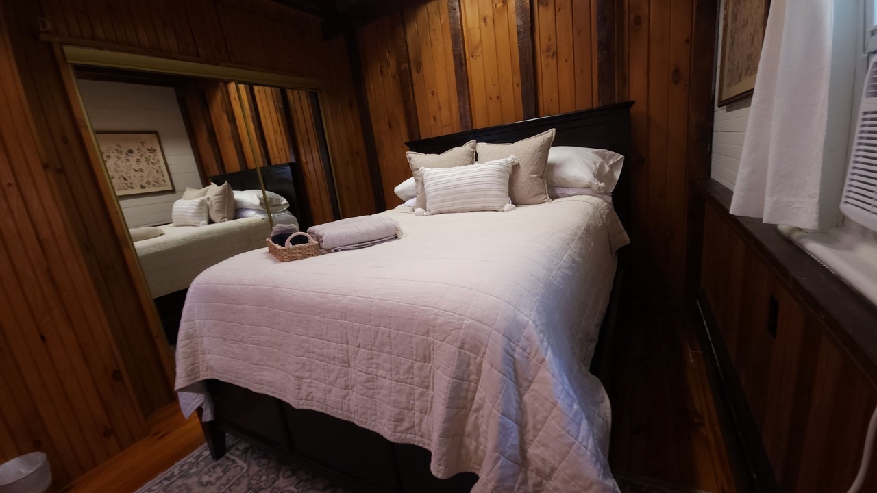 Photo of Bedroom in Clifton Park