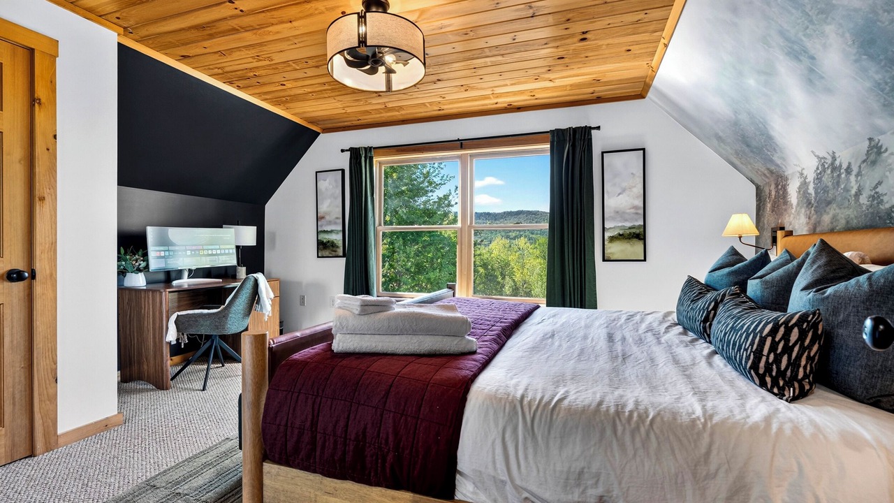 Photo of Bedroom in Bethel