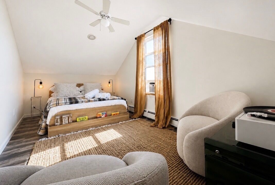 Photo of Bedroom in Hudson
