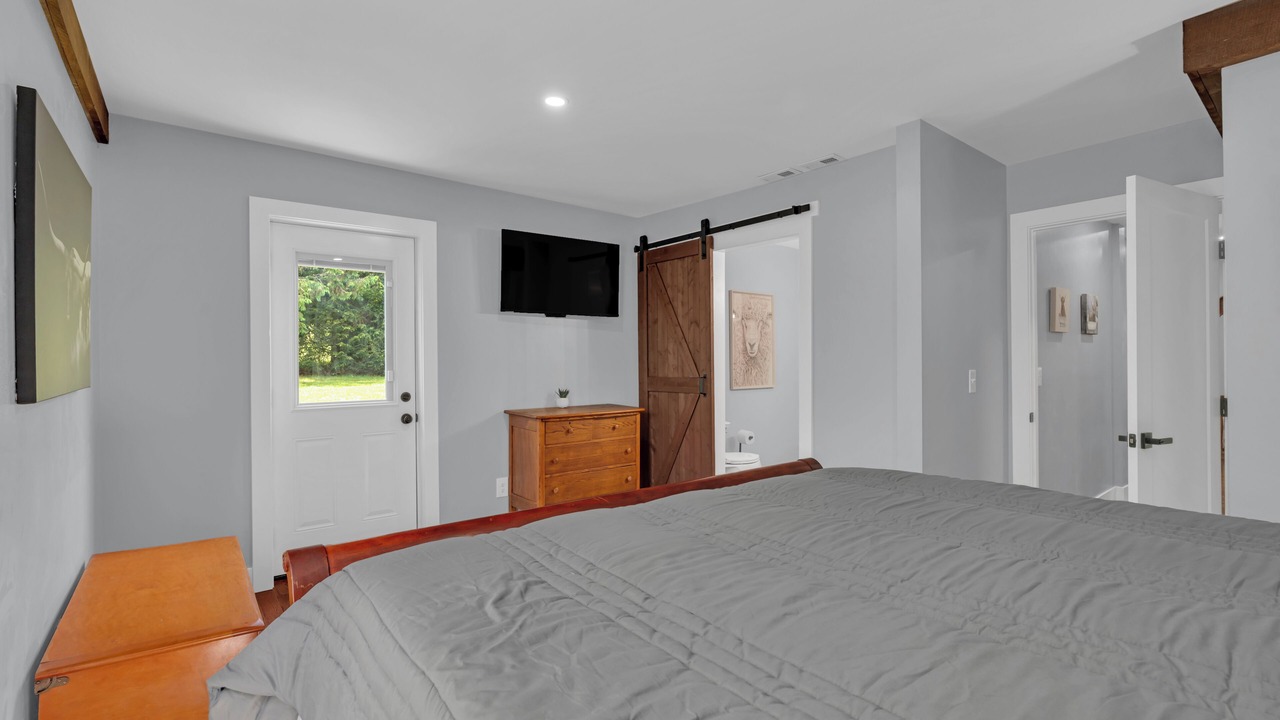 Photo of Bedroom in Higganum