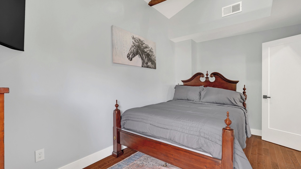 Photo of Bedroom in Higganum