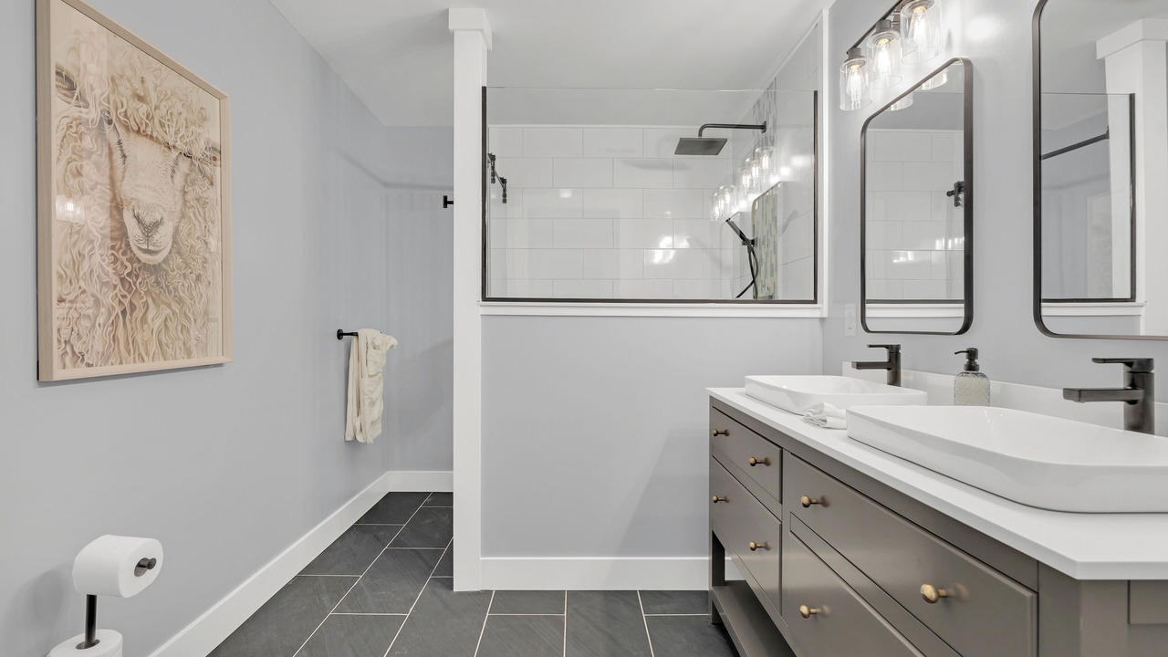 Photo of Bathroom in Higganum