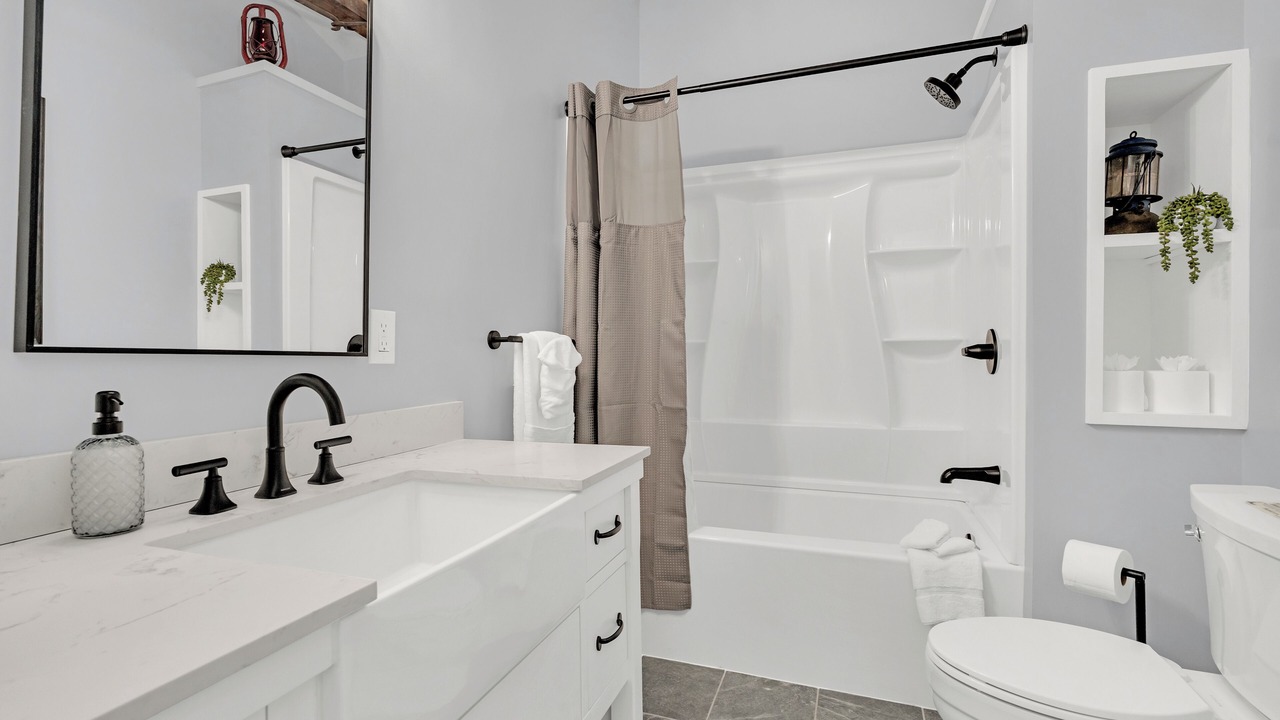 Photo of Bathroom in Higganum