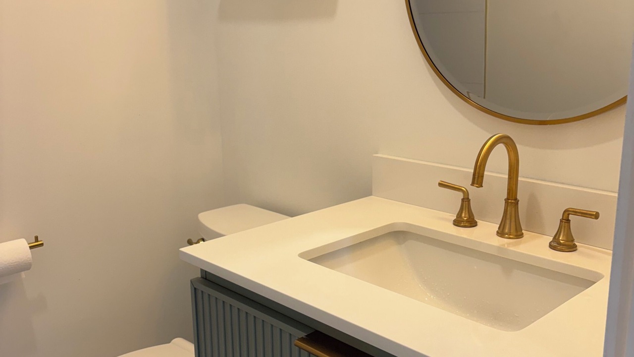 Photo of Bathroom in Lee