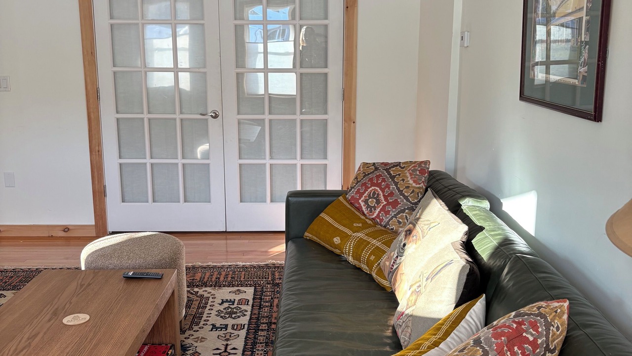 Photo of Livingroom in Lee