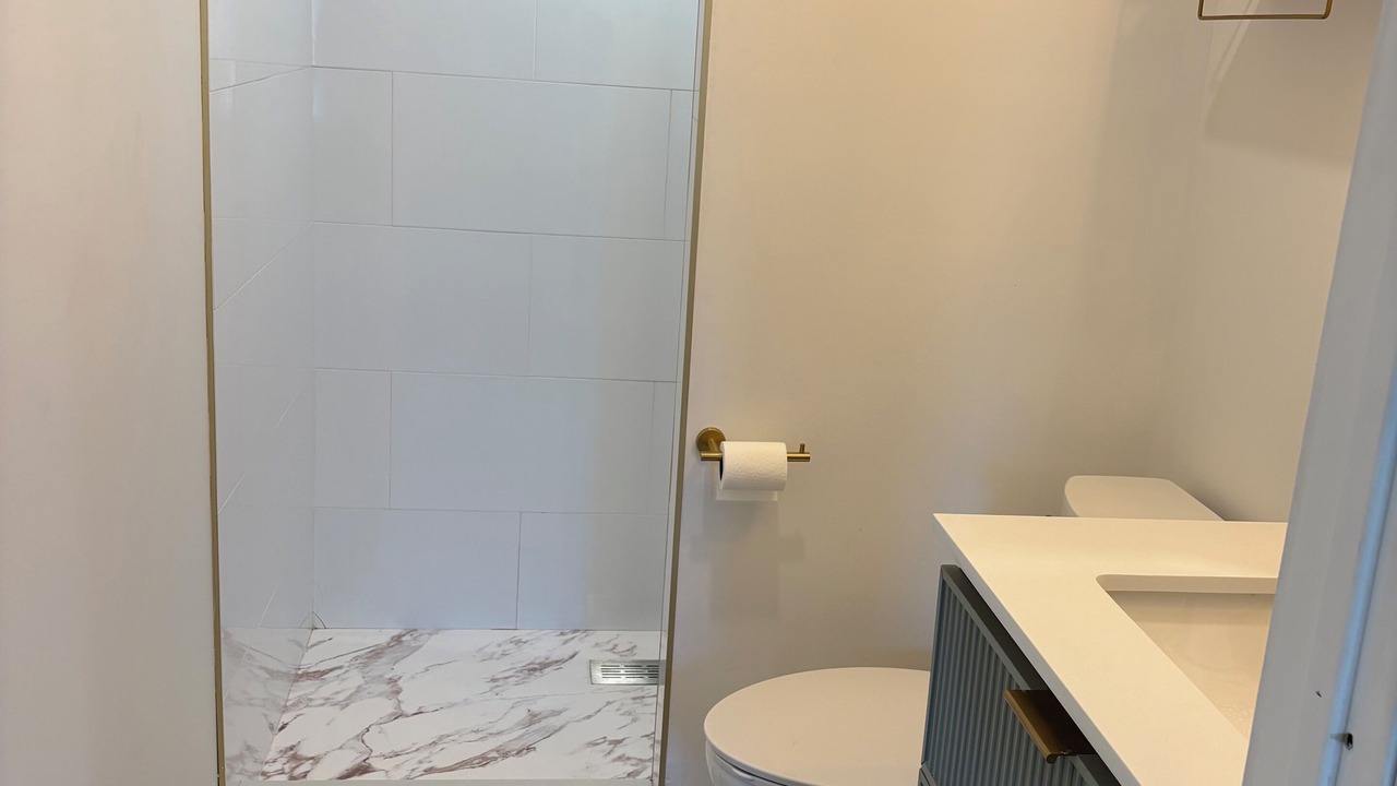 Photo of Bathroom in Lee