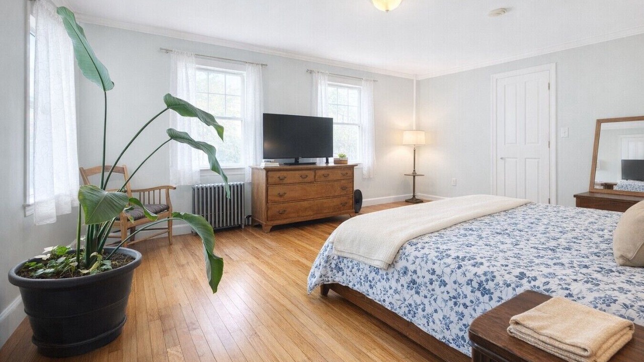 Photo of Bedroom in South Eliot