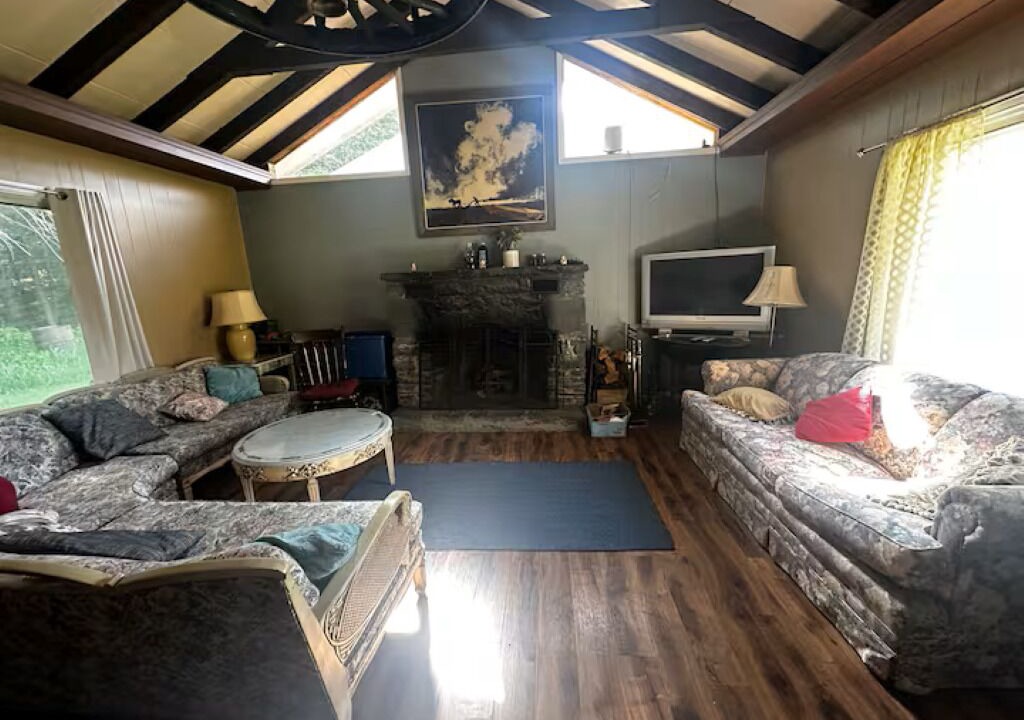 Photo of Livingroom in Elka Park