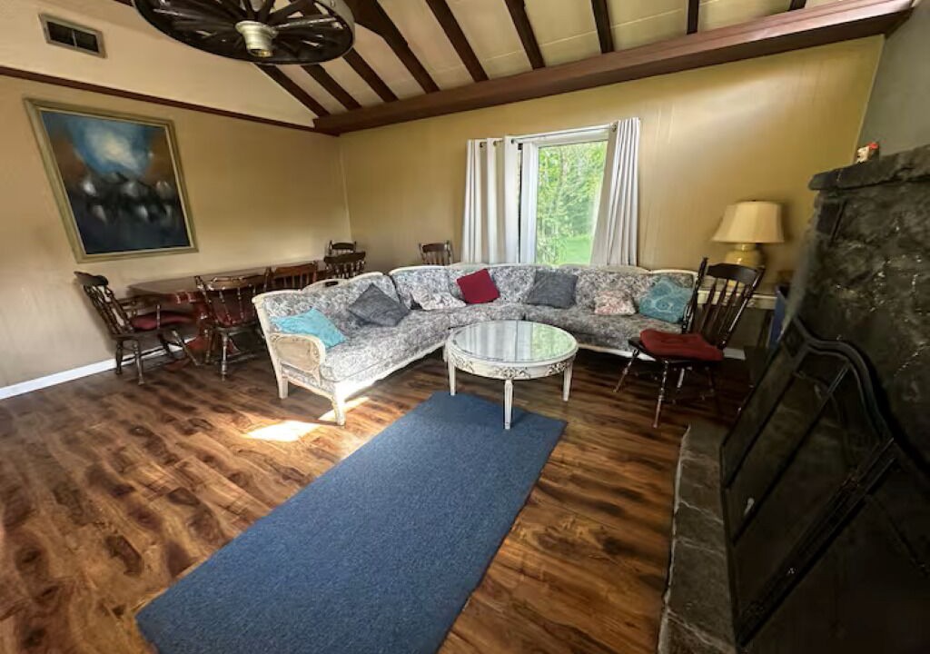 Photo of Livingroom in Elka Park