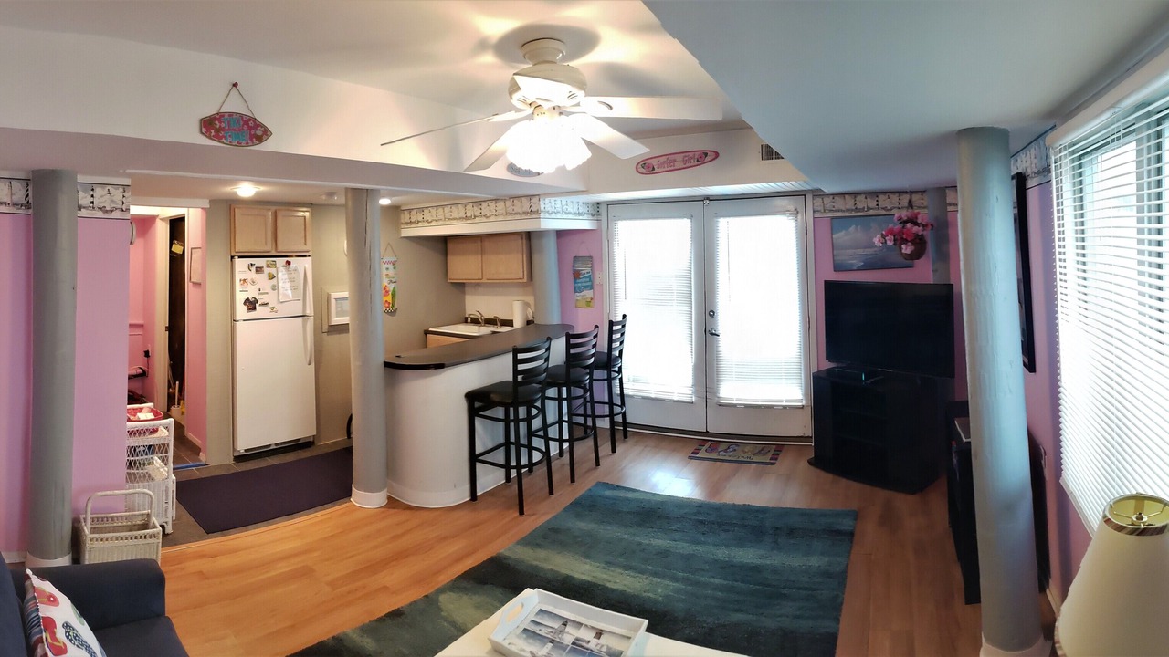 Photo of Livingroom in Ship Bottom