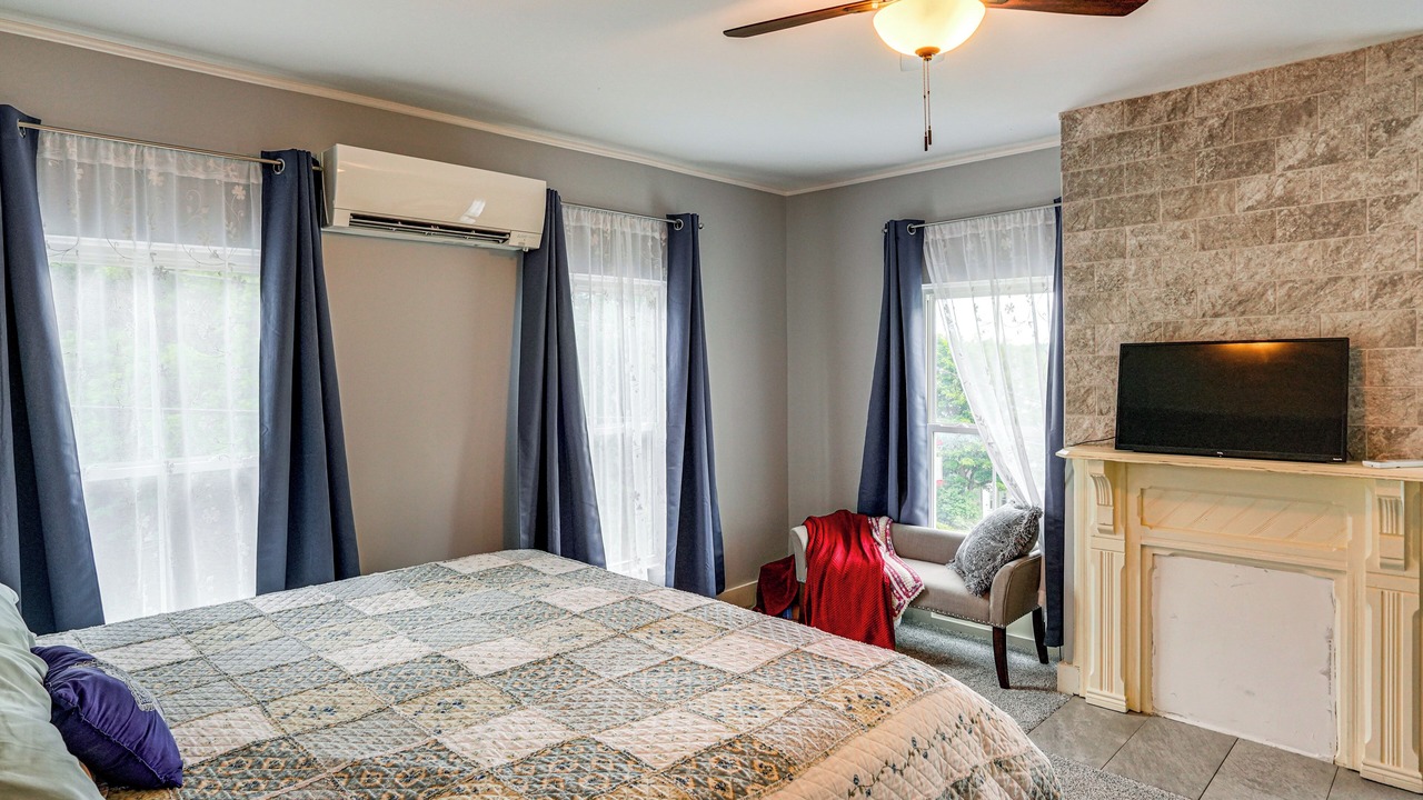 Photo of Bedroom in Coxsackie