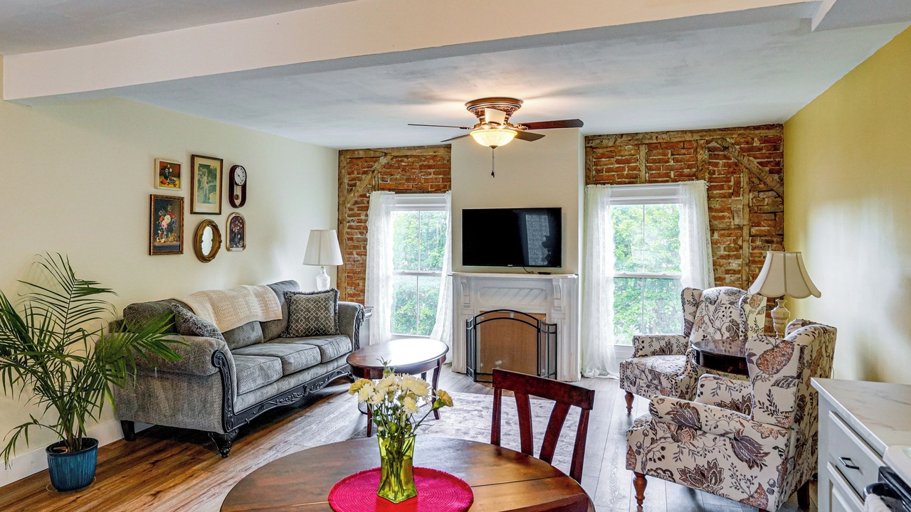 Photo of Livingroom in Coxsackie