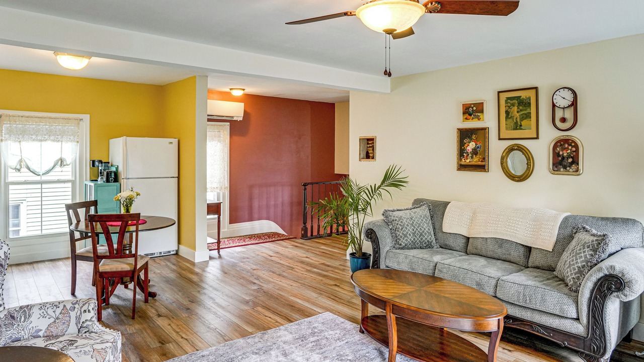 Photo of Livingroom in Coxsackie