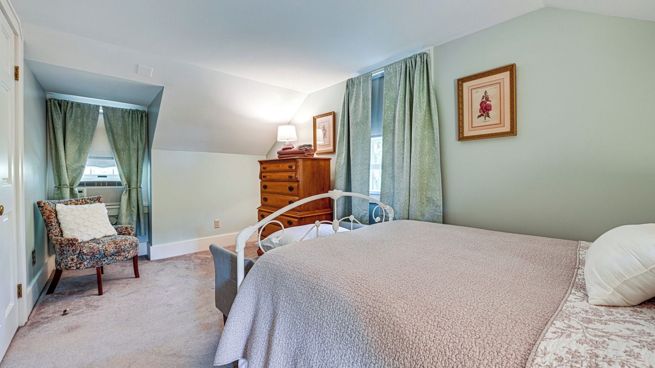 Photo of Bedroom in Trumansburg