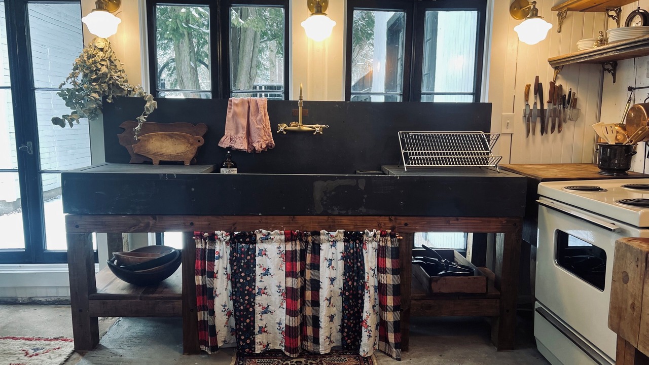 Photo of Kitchen in Deep River Center