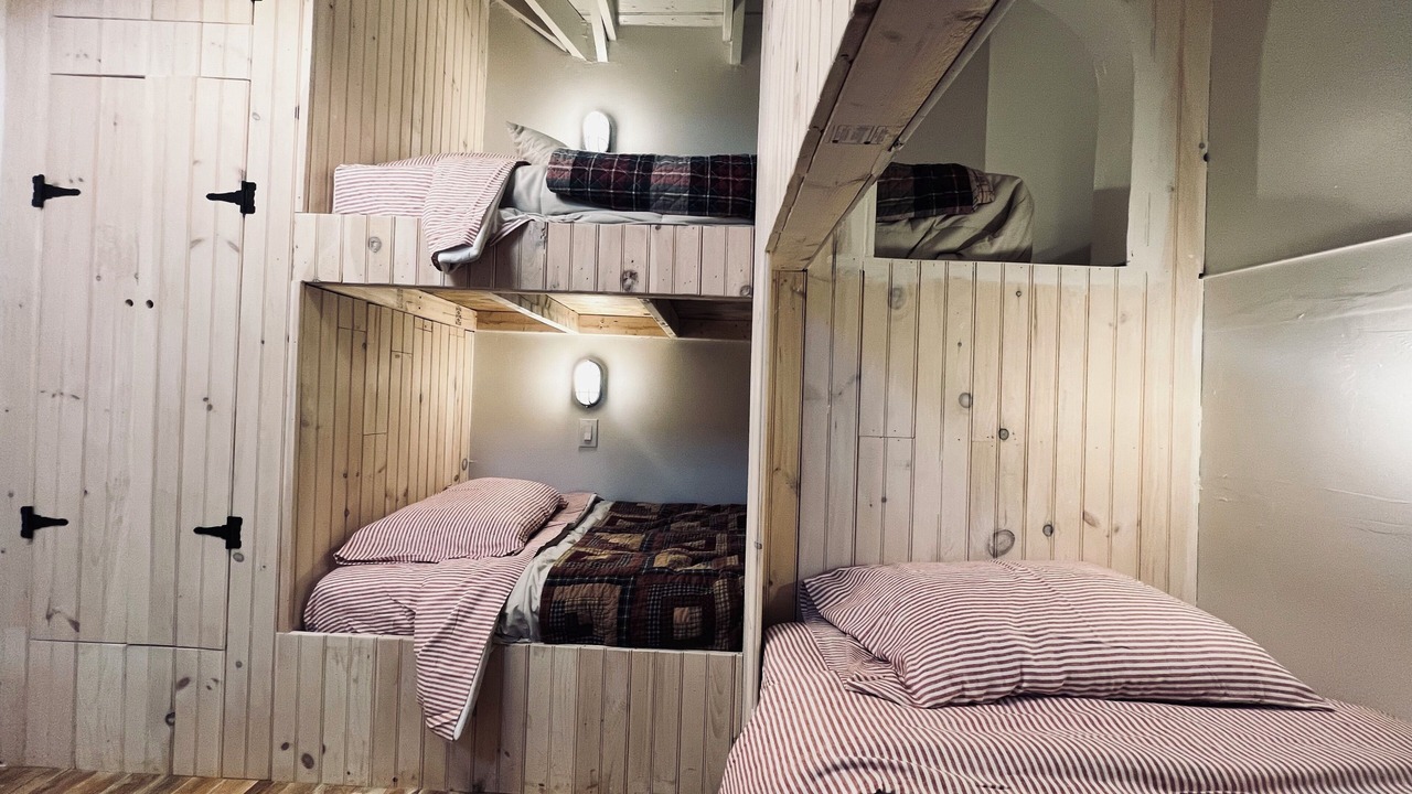 Photo of Bedroom in Deep River Center