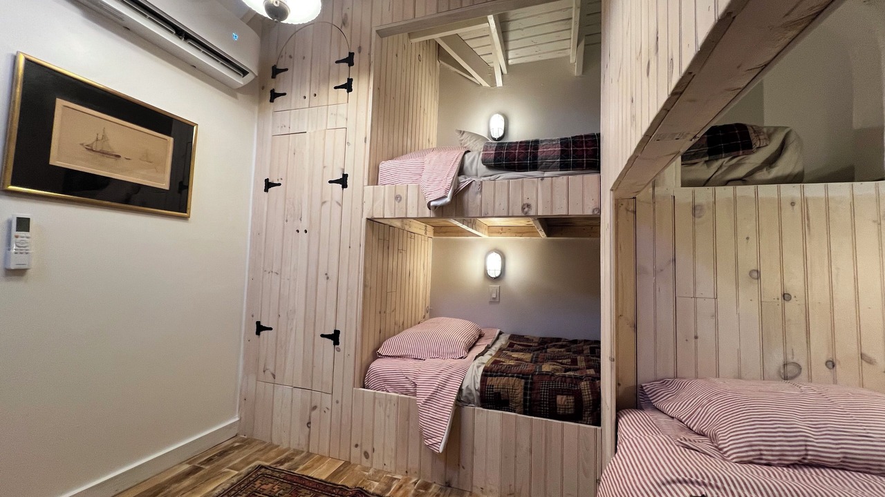 Photo of Bedroom in Deep River Center